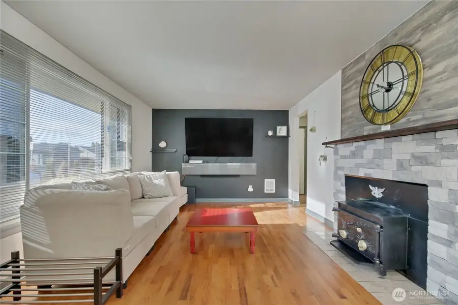 208 M Street Se, Auburn, WA 98002 - #3