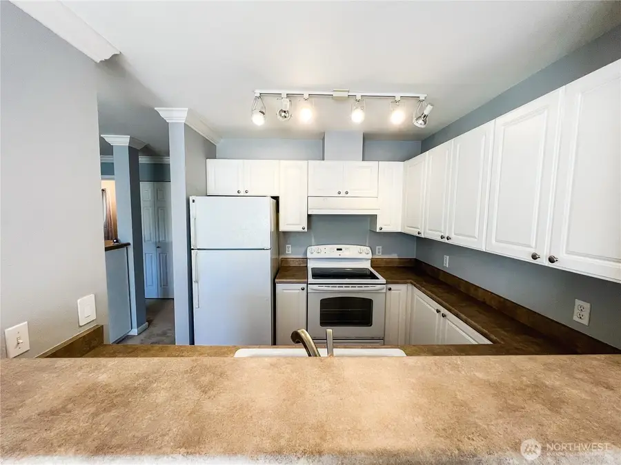 33020 10th Avenue Sw #N302, Federal Way, WA 98023 - #2