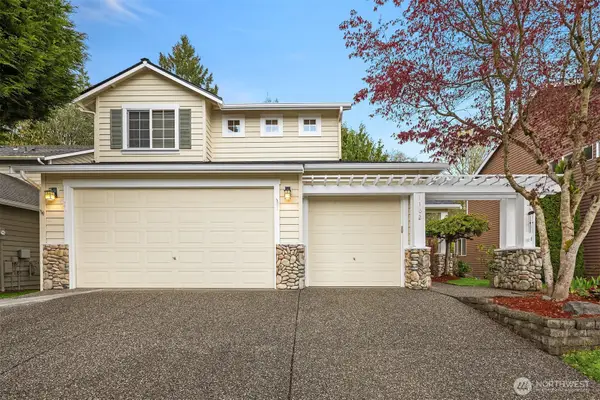 1102 185th Street Se, Bothell, WA 98012