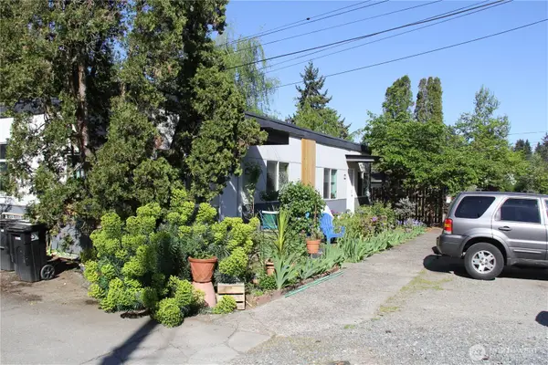 2110 NE 85th Street, Seattle, WA 98115