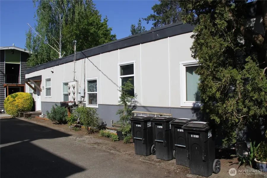 2110 NE 85th Street, Seattle, WA 98115 - #3