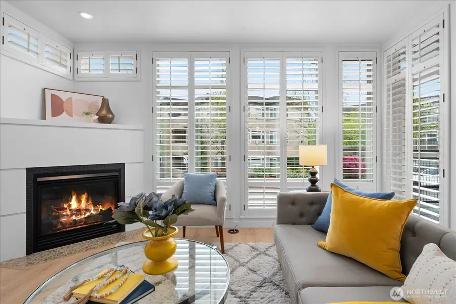 211 Kirkland Avenue #208, Kirkland, WA 98033 - #2