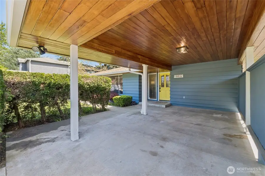 18832 1st Place Sw, Normandy Park, WA 98166 - #2