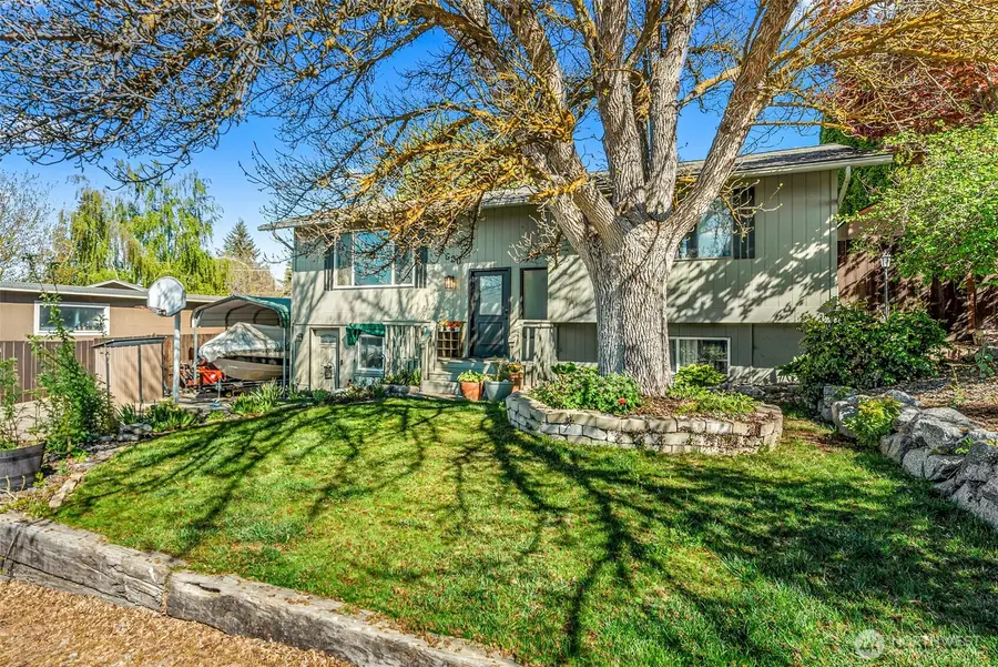 520 Lacey Place Ne, East Wenatchee, WA 98802 - #2