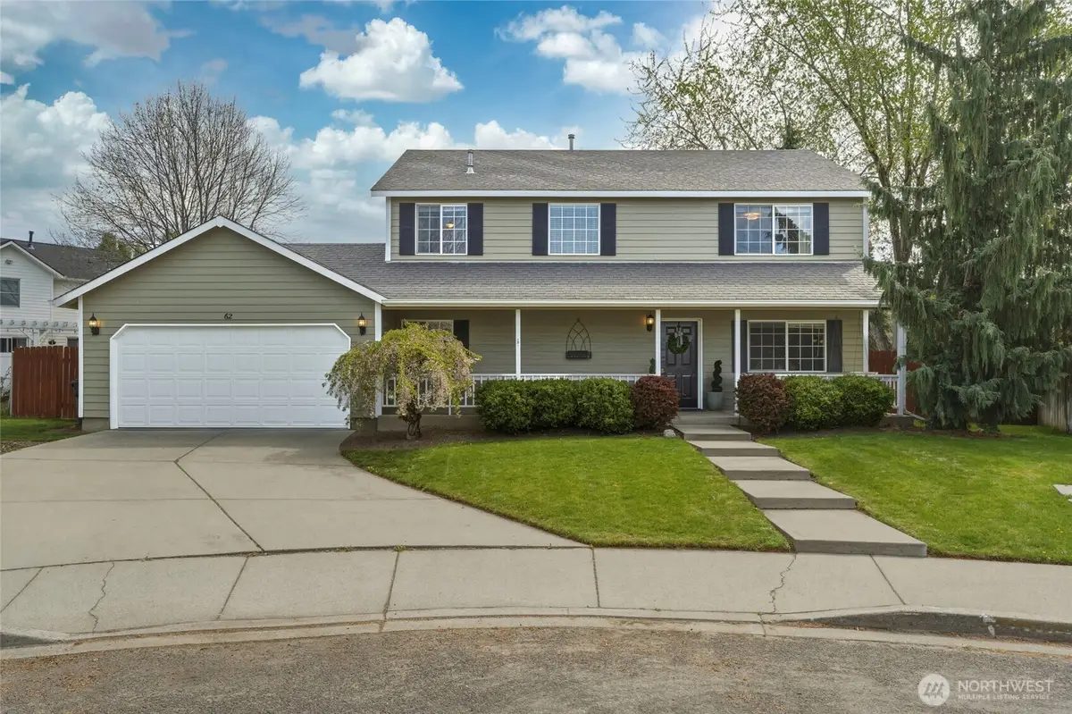 62 NW Earl Lane, College Place, WA 99324 - #1