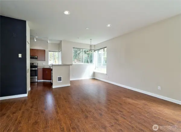 12012 NE 204th Place #C201, Bothell, WA 98011