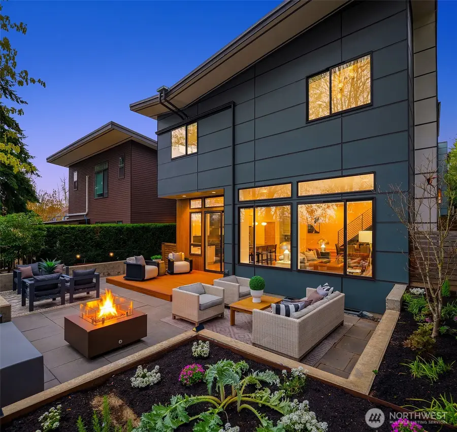 305 24th Avenue E, Seattle, WA 98112 - #2