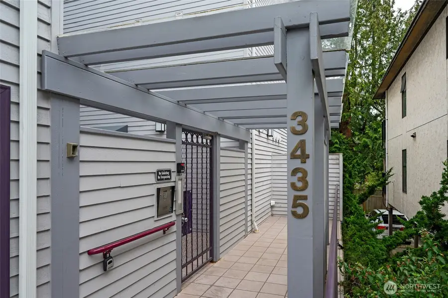 3435 California Avenue Sw #303, Seattle, WA 98116 - #3