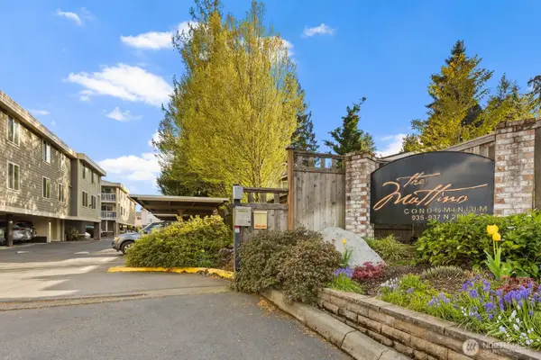 937 N 200th Street #B 203, Shoreline, WA 98133