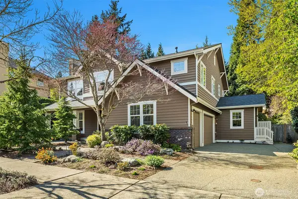 16290 SE 48th Drive, Bellevue, WA 98006