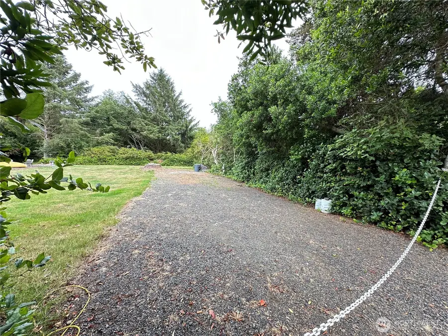 324 Clover Creek Avenue Nw, Ocean Shores, WA 98569 - #2