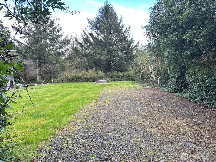 324 Clover Creek Avenue Nw, Ocean Shores, WA 98569 - #3