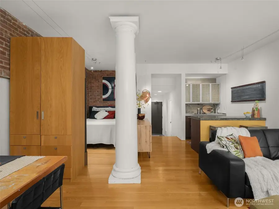 1401 5th Avenue W #104, Seattle, WA 98119 - #2