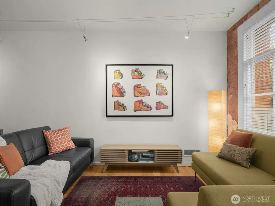 1401 5th Avenue W #104, Seattle, WA 98119 - #3