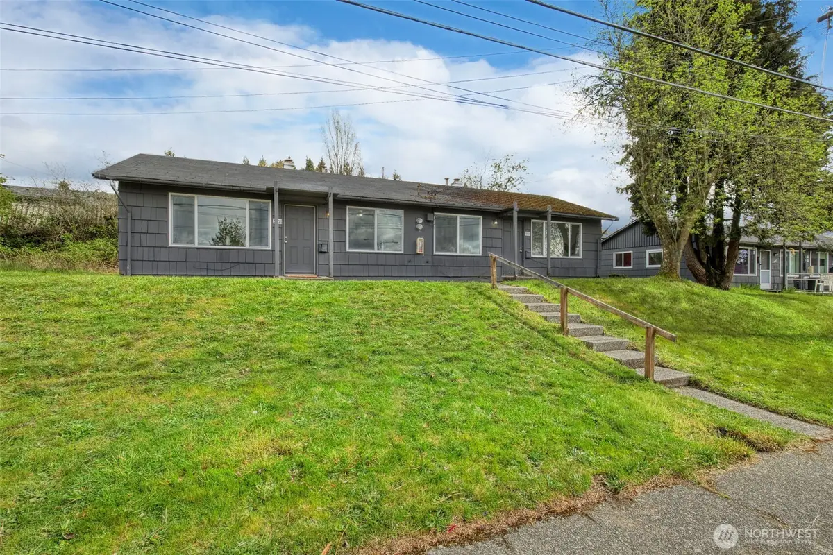 3326 - 3328 Halverson Avenue, Bremerton, WA 98310 - #1
