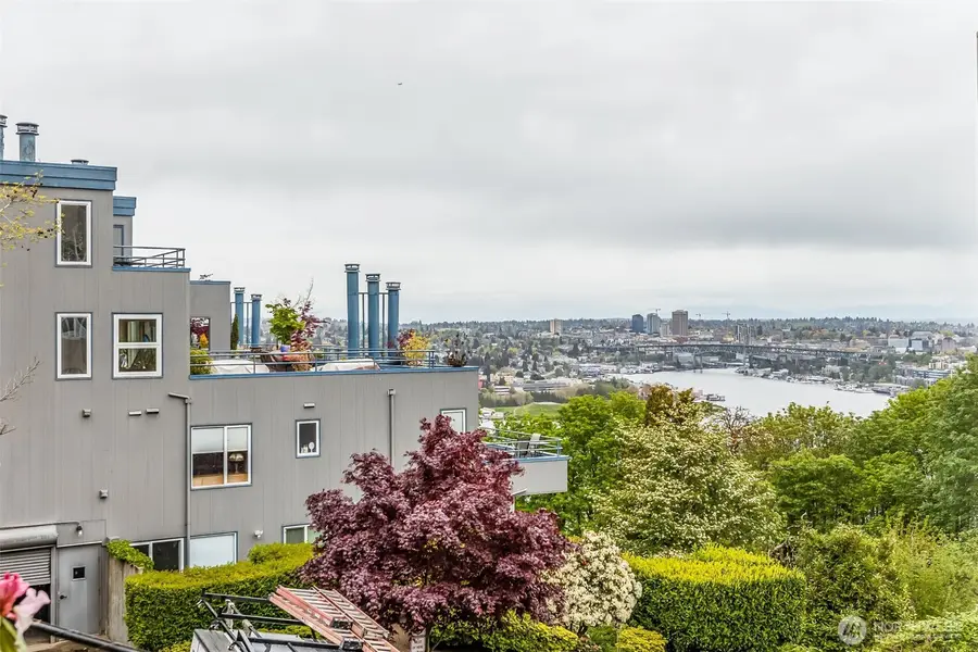 1800 Taylor Avenue N #305, Seattle, WA 98109 - #2