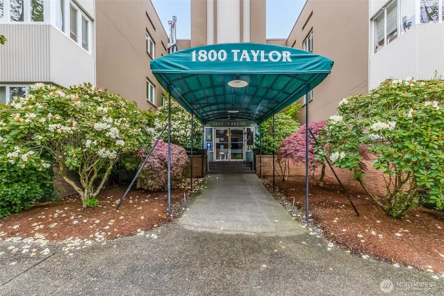 1800 Taylor Avenue N #305, Seattle, WA 98109 - #3