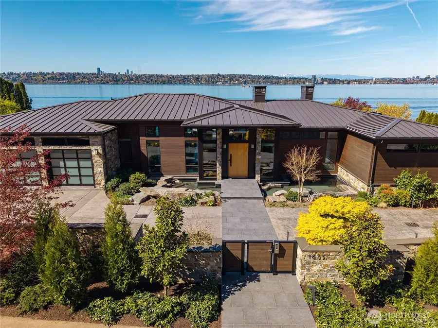 1655 73rd Avenue Ne, Medina, WA 98039 - #3