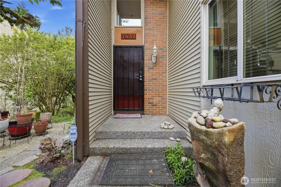 7631 Zircon Drive Sw, Lakewood, WA 98498 - #3