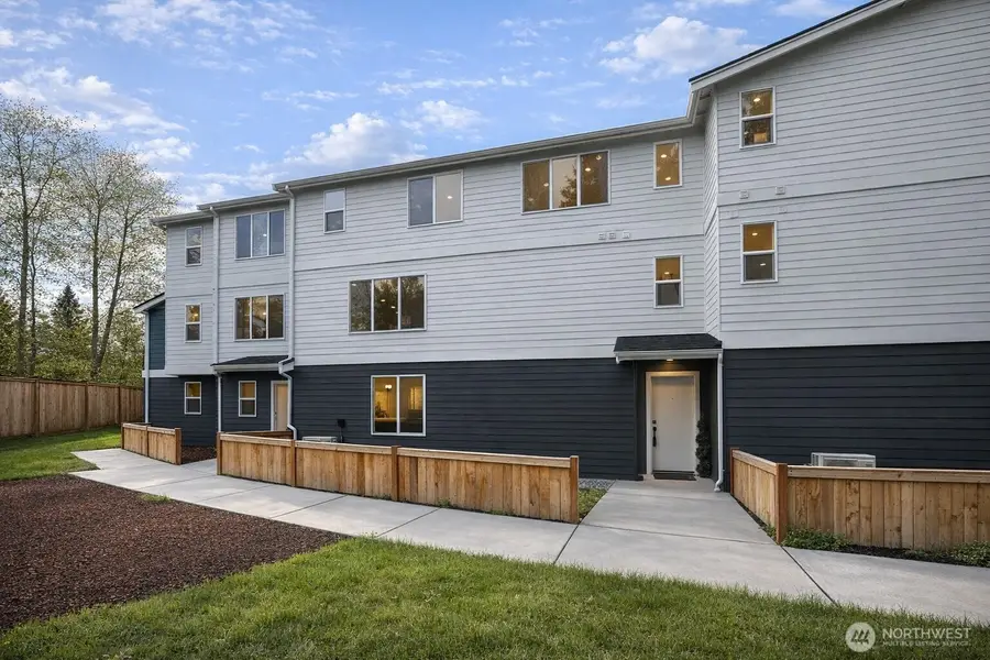 19505 Damson Road #C2, Lynnwood, WA 98036 - #2