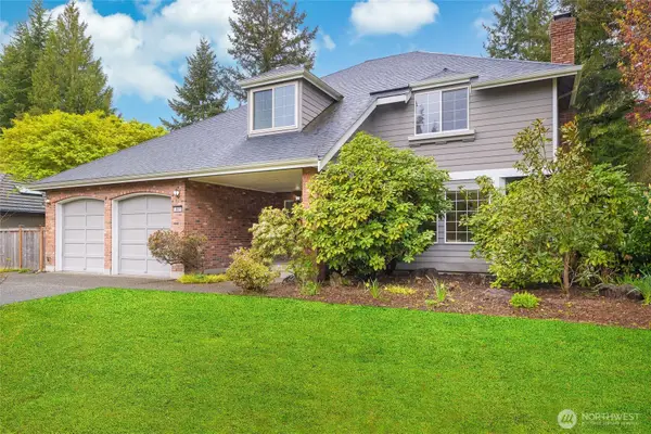 3877 113th Avenue Ne, Bellevue, WA 98004