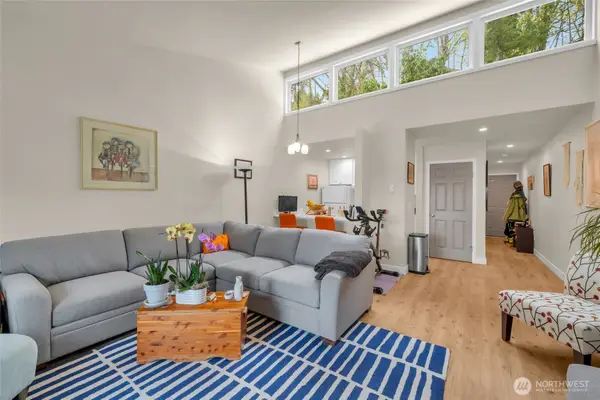 2949 76th Avenue Se #82B, Mercer Island, WA 98040