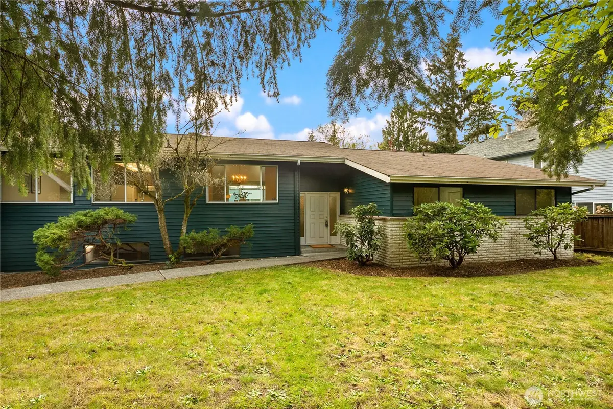 12511 37th Avenue Ne, Seattle, WA 98125 - #1