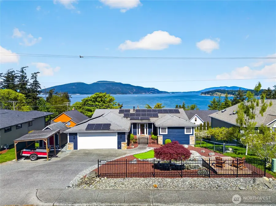 3512 W 2nd Street, Anacortes, WA 98221 - #2