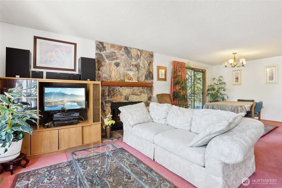 8103 30th Avenue Sw, Seattle, WA 98126 - #3