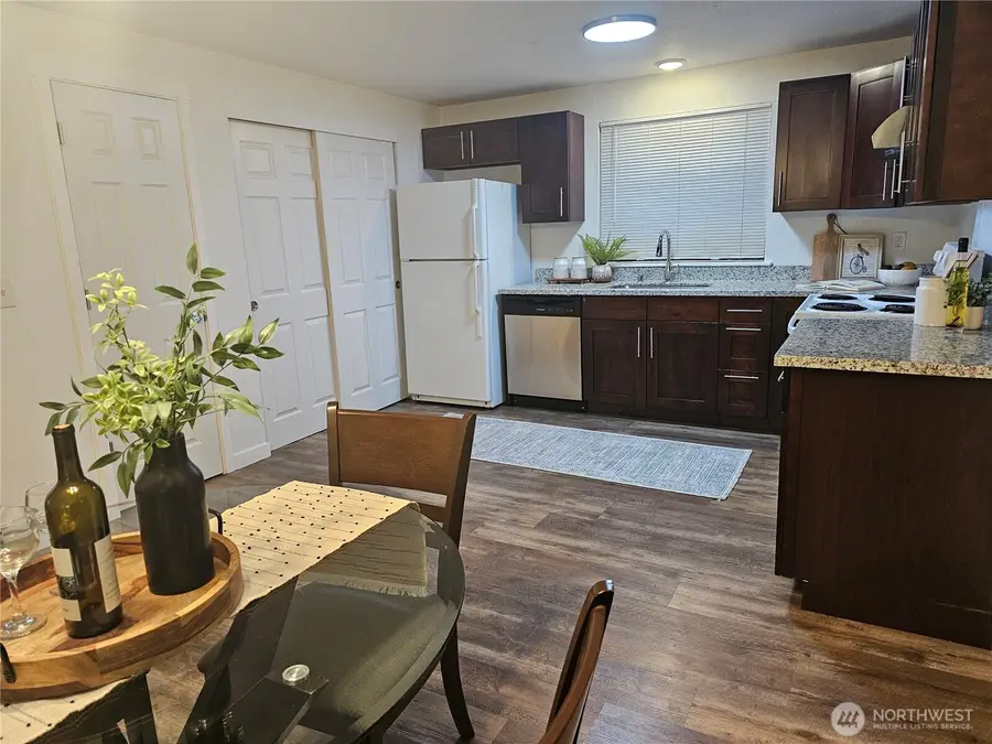 406 E Pioneer Street #E, Granite Falls, WA 98252 - #3