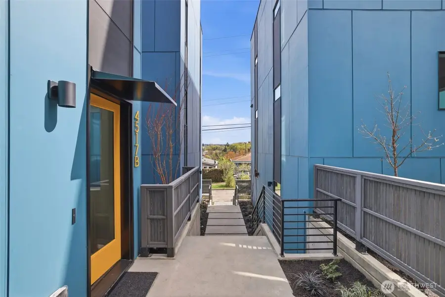 4517 35th Avenue S, Seattle, WA 98118 - #2