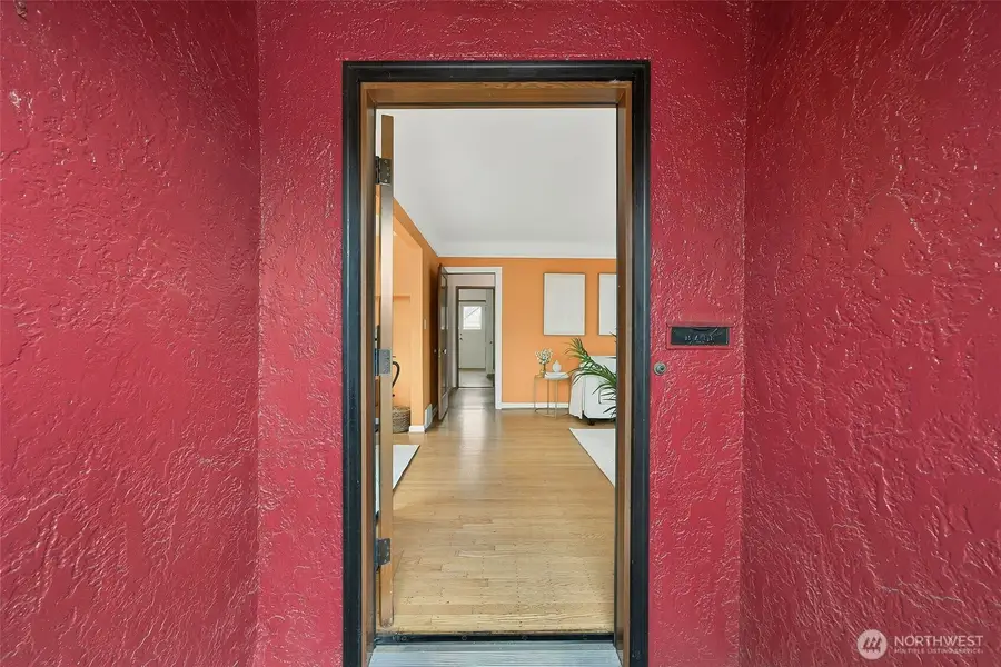 8049 23rd Avenue Nw, Seattle, WA 98117 - #2