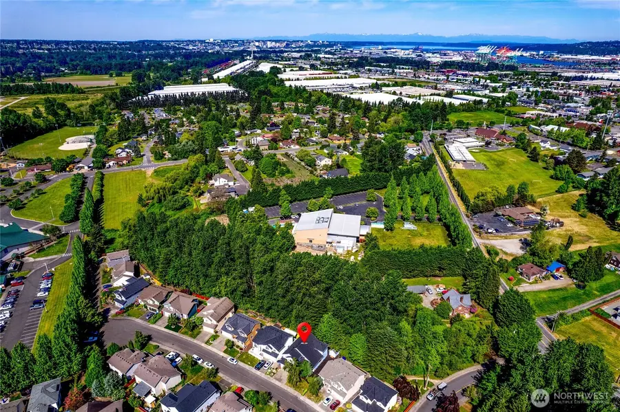 5711 Pasinetti Street E, Fife, WA 98424 - #2