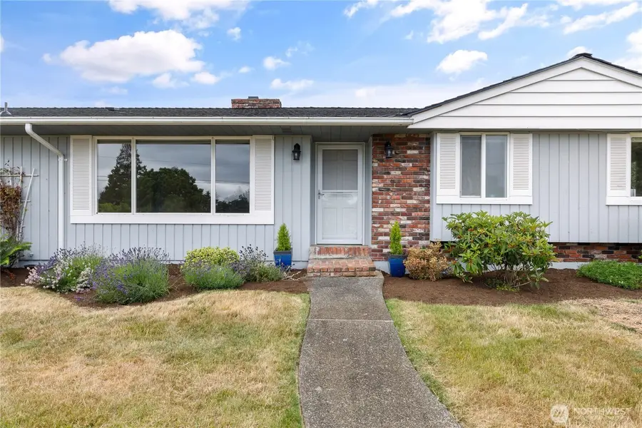 690 Maplewood Loop, Oak Harbor, WA 98277 - #3