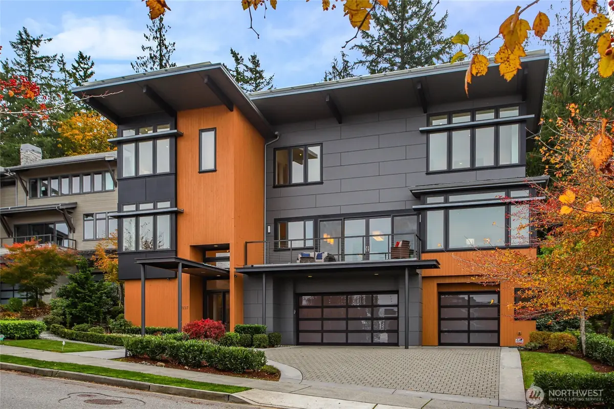 3037 NE Harrison Drive, Issaquah, WA 98029 - #1