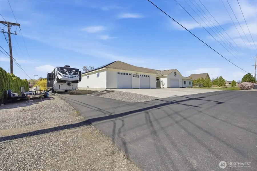 2304 Road 52, Pasco, WA 99301 - #2