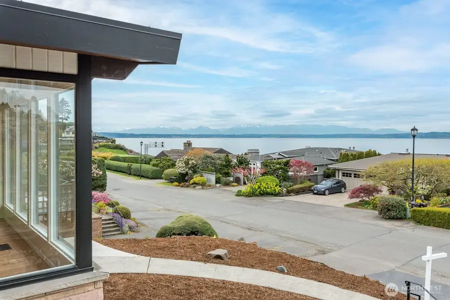 2425 NW Blue Ridge Drive, Seattle, WA 98177 - #2