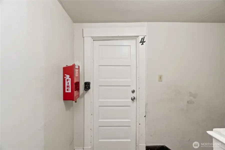 521 W 3rd Street, Aberdeen, WA 98520 - #3