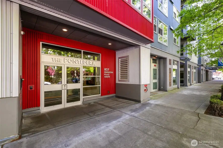 827 Hiawatha Place S #515, Seattle, WA 98144 - #2