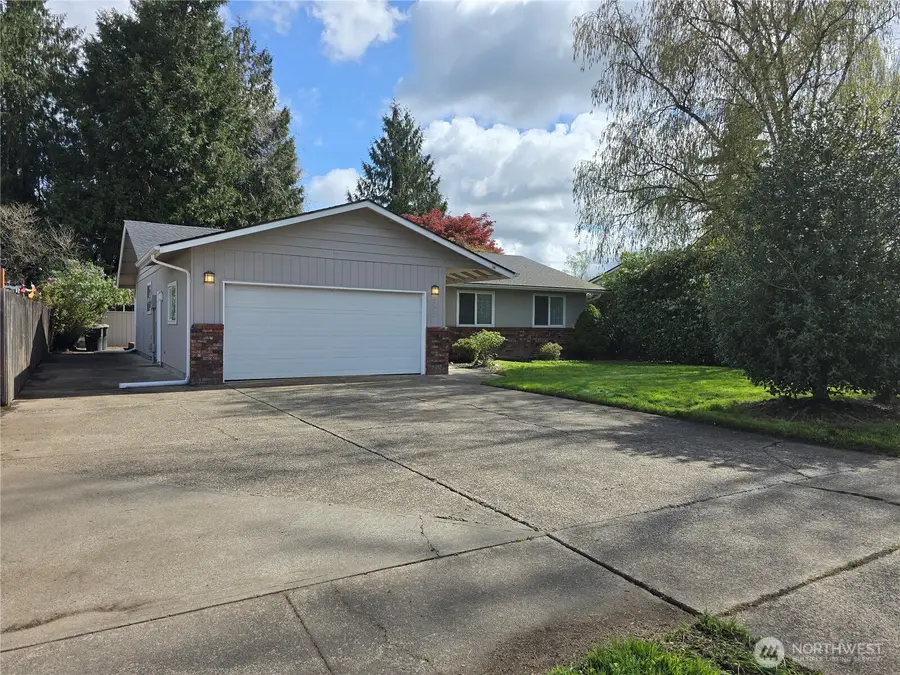 4002 Oak Street, Longview, WA 98632 - #2