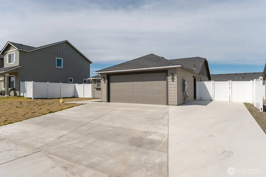 4256 W Wood Court, Moses Lake, WA 98837 - #2