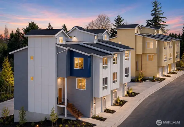 12012 17th Place S #B, Burien, WA 98168