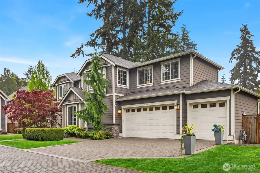 8718 124th Avenue Ne, Kirkland, WA 98033 - #2