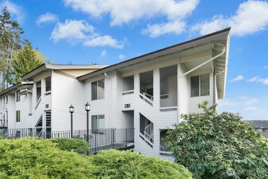 23407 Lakeview Drive #G101, Mountlake Terrace, WA 98043 - #2