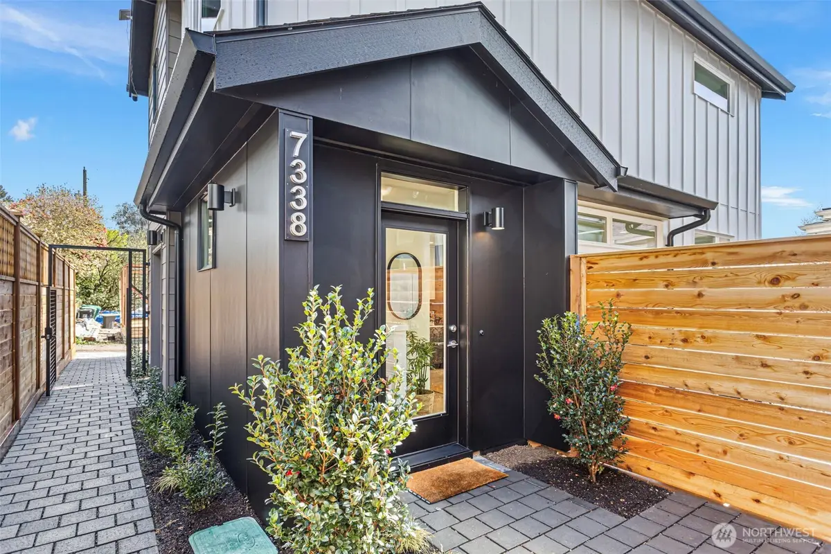 7338 27th Avenue Nw, Seattle, WA 98117 - #1