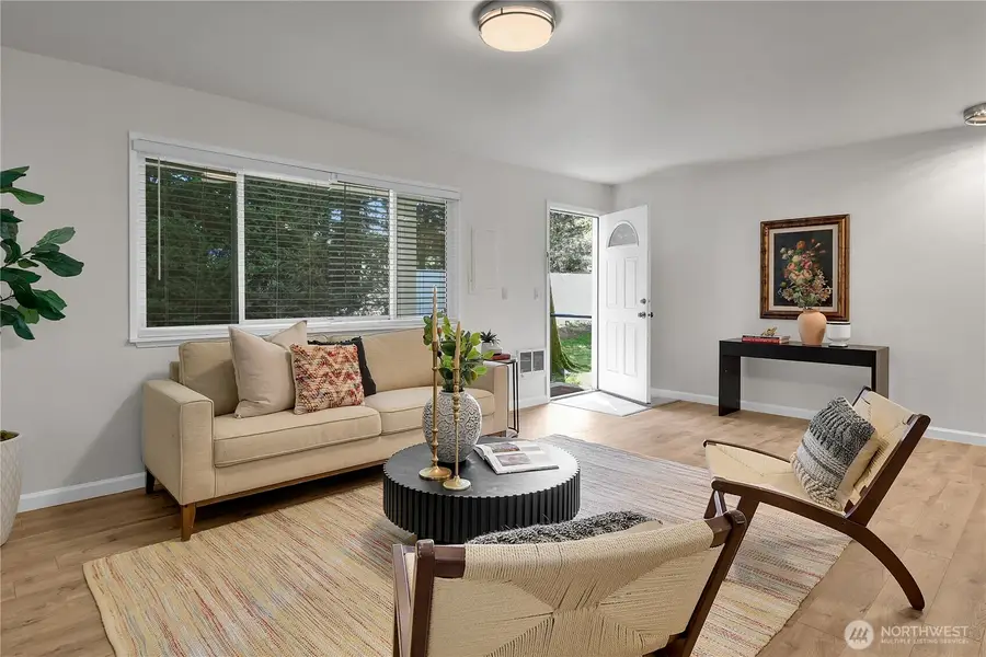 14777 NE 51st Street #L4, Bellevue, WA 98007 - #3