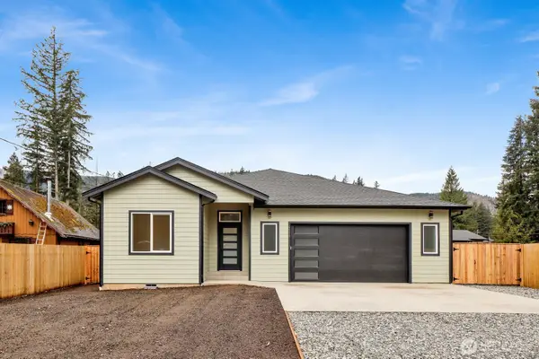 8679 Bell Court, Maple Falls, WA 98266