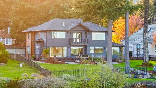 3323 9th Avenue Ct Nw, Gig Harbor, WA 98335