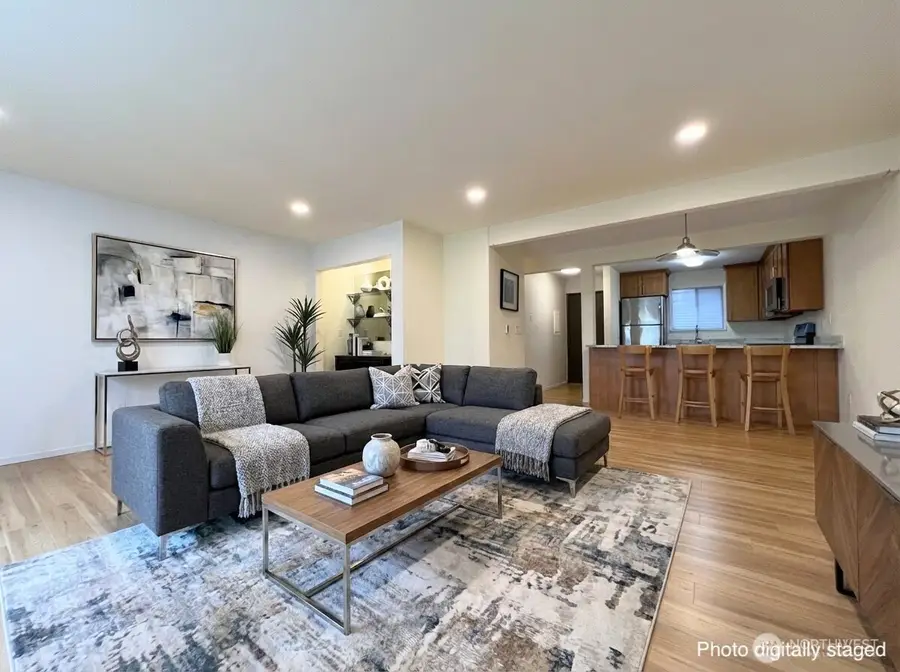 210 Boylston Avenue E #103, Seattle, WA 98102 - #2