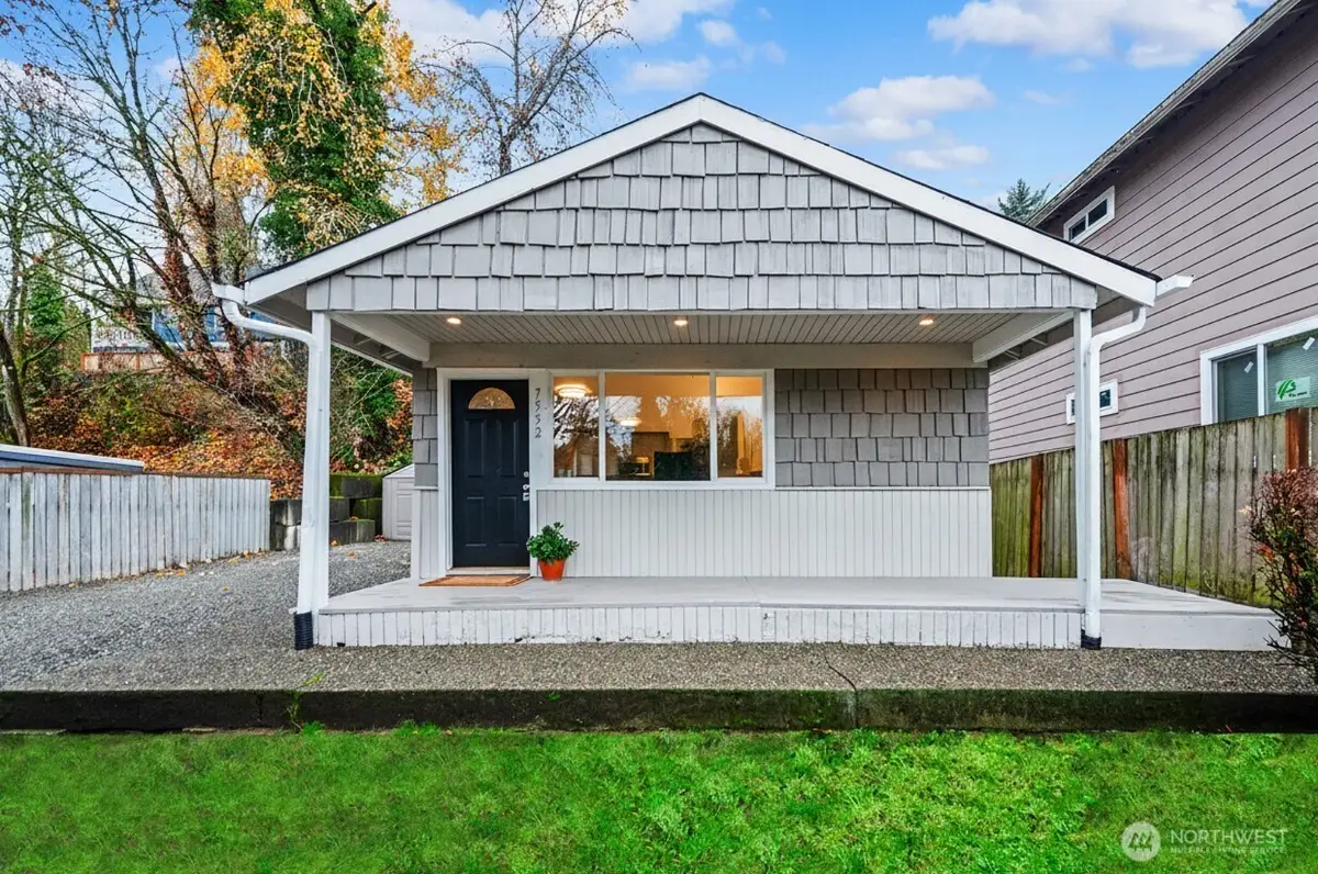 7552 21st Avenue Sw, Seattle, WA 98106 - #1
